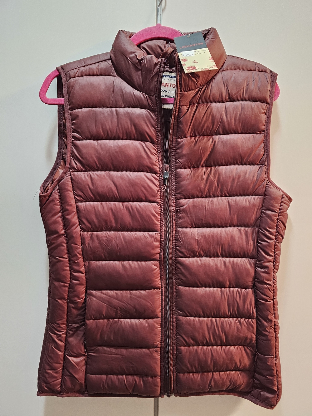 Women's Quilted Puffer Vest - Burgundy by UNKNOWN